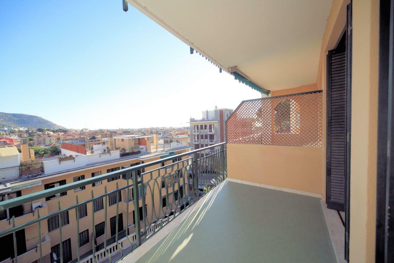 Ferienwohnung Milanomare Pietra Ligure Exterior foto